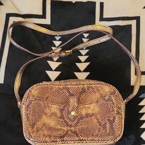 Chic Metallic Crossbody Bag